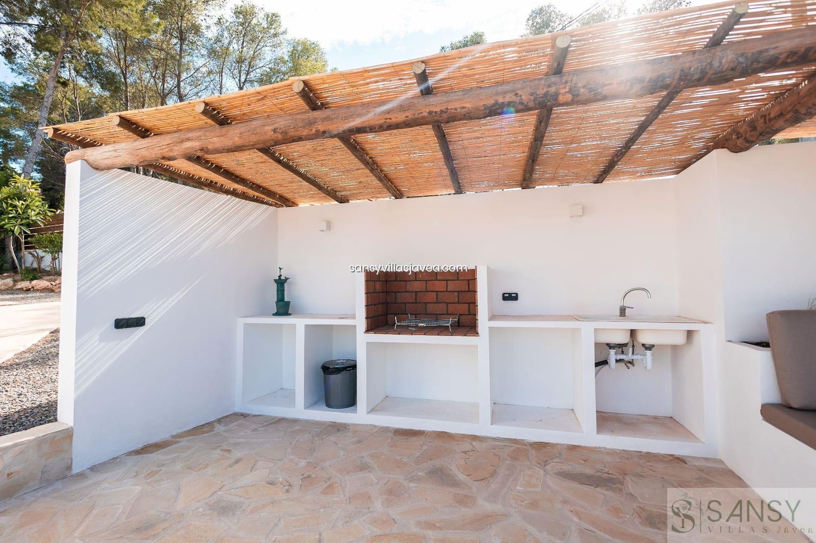 4 soveværelse Villa til salg i Pinosol - € 649.000 (Ref: 8905028)