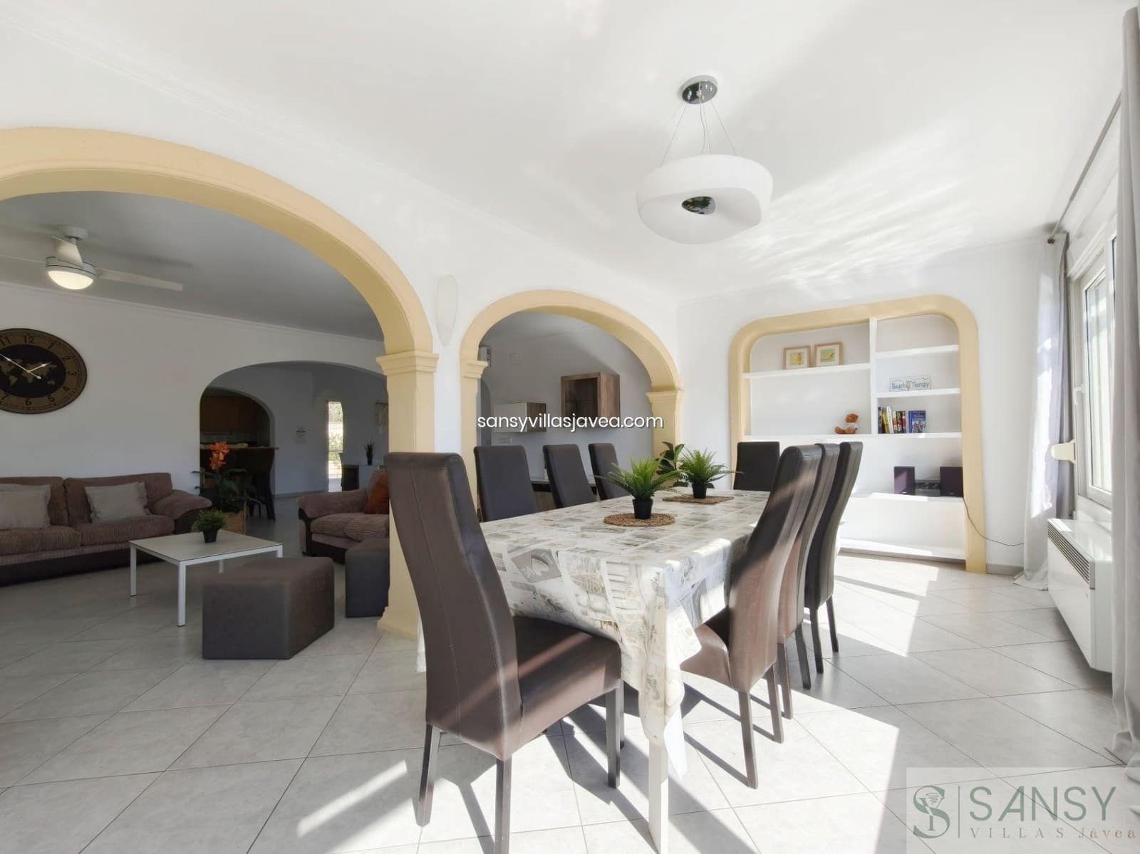 3 makuuhuone Huvila myytävänä paikassa Calpe / Calp mukana 
autotalli - 750 000 € (Ref: 8910899)