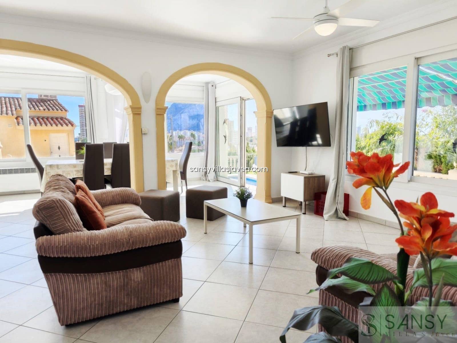 3 makuuhuone Huvila myytävänä paikassa Calpe / Calp mukana 
autotalli - 750 000 € (Ref: 8910899)