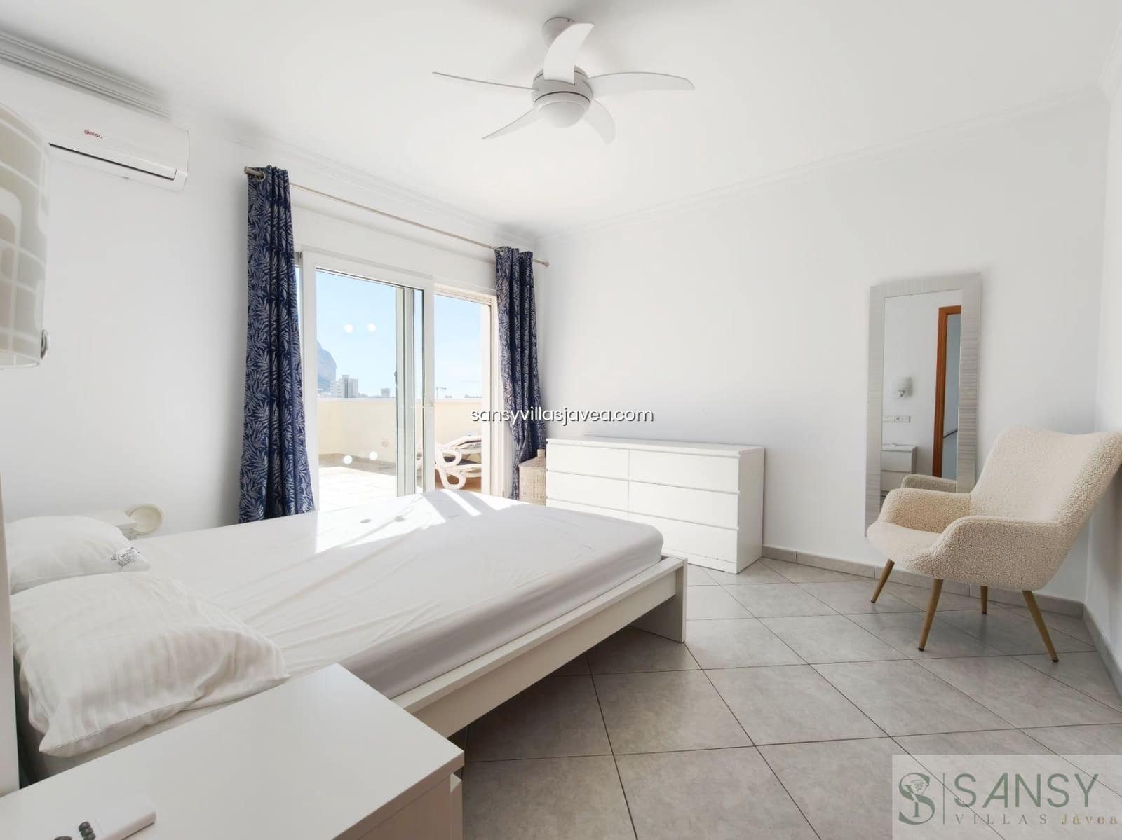 3 makuuhuone Huvila myytävänä paikassa Calpe / Calp mukana 
autotalli - 750 000 € (Ref: 8910899)