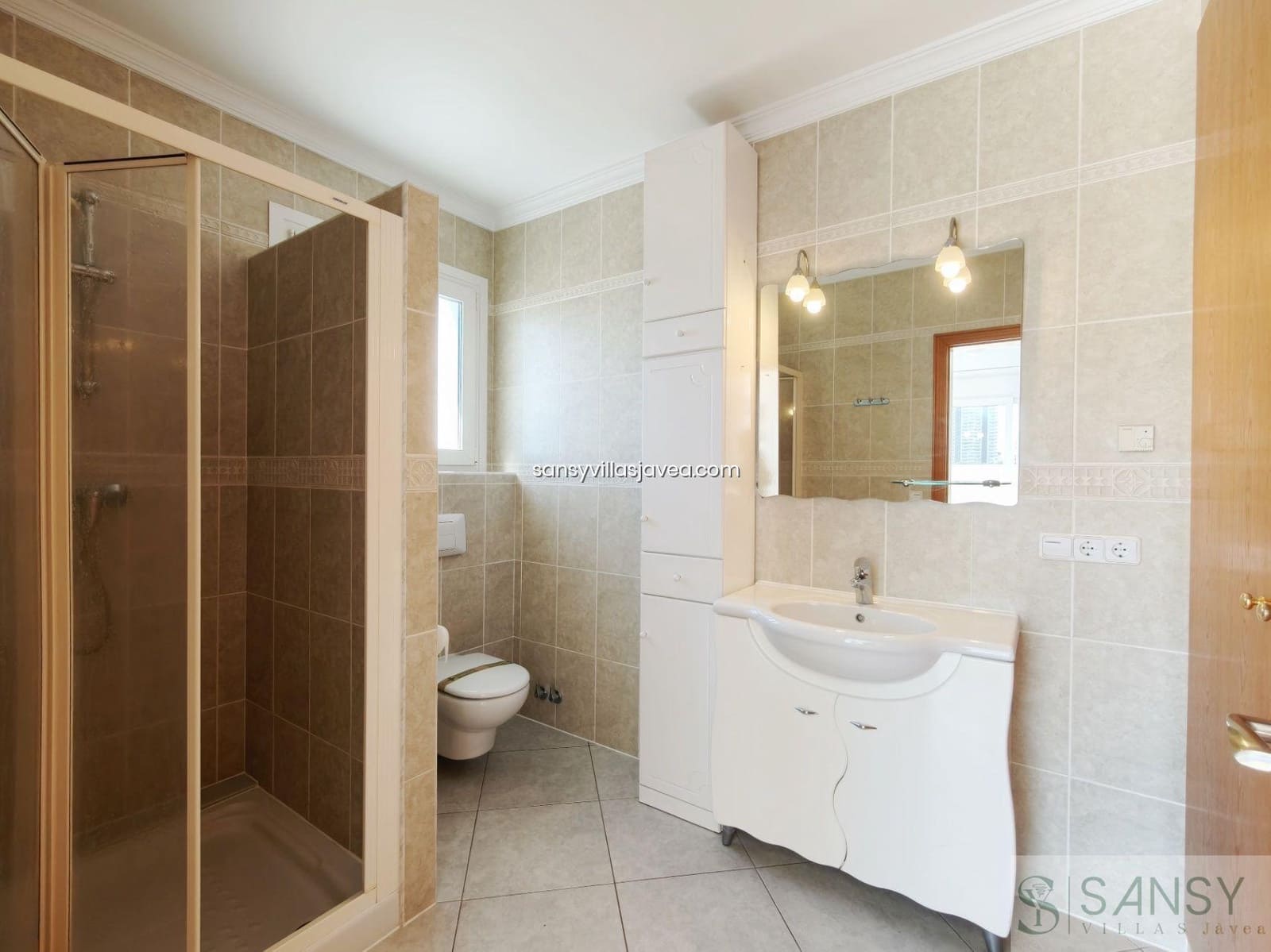 3 makuuhuone Huvila myytävänä paikassa Calpe / Calp mukana 
autotalli - 750 000 € (Ref: 8910899)