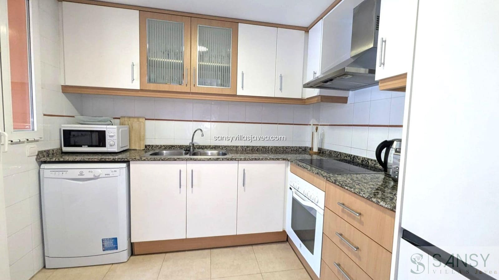 3 soveværelse Lejlighed til salg i Arenal med swimmingpool - € 495.000 (Ref: 8914756)