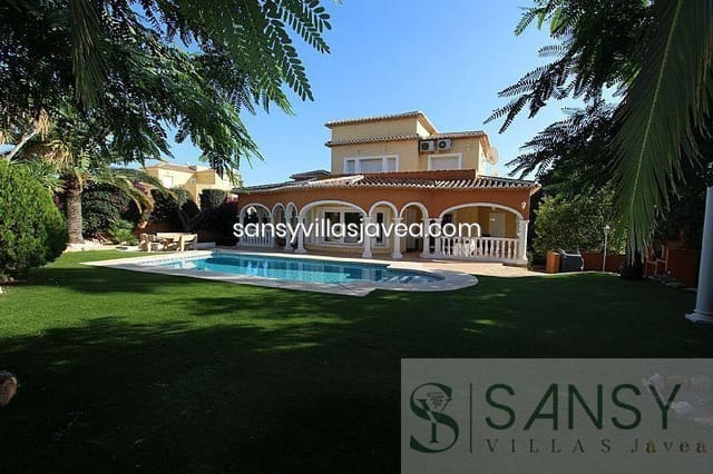 4 soveværelse Villa til salg i Canuta, Calpe / Calp - € 699.000 (Ref: 9027769)