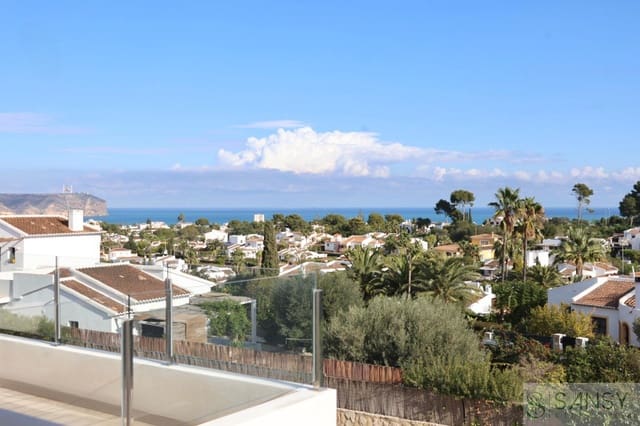 4 soveværelse Villa til salg i Centro ciudad, Javea / Xàbia med swimmingpool garage - € 1.275.000 (Ref: 9027772)