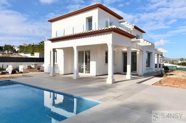 4 soveværelse Villa til salg i Centro ciudad, Javea / Xàbia med swimmingpool garage - € 1.275.000 (Ref: 9027772)