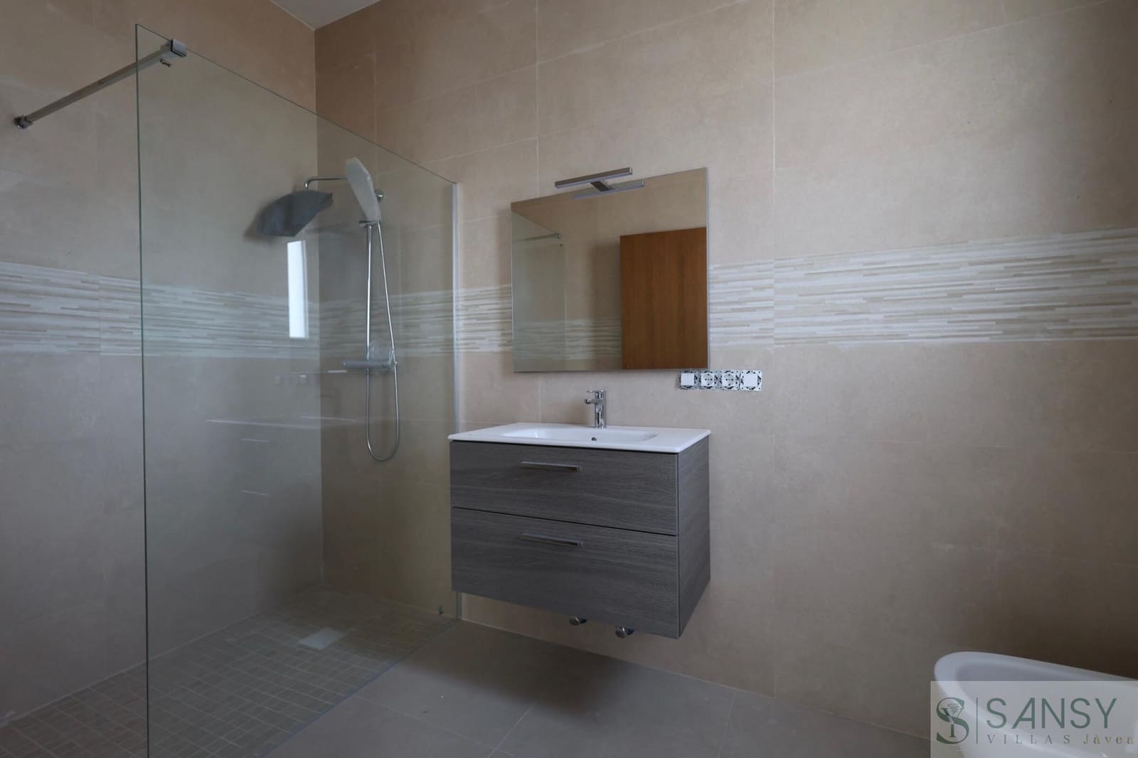 4 soveværelse Villa til salg i Javea / Xabia med swimmingpool garage - € 1.275.000 (Ref: 9027772)