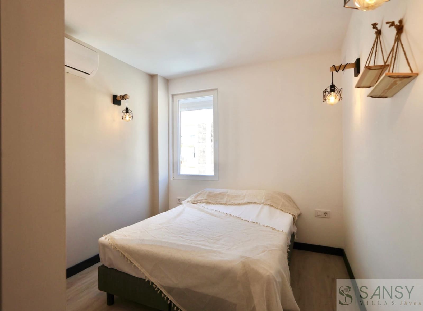 Apartamento de 2 habitaciones en Arenal en venta con garaje - 325.000 € (Ref: 9027776)