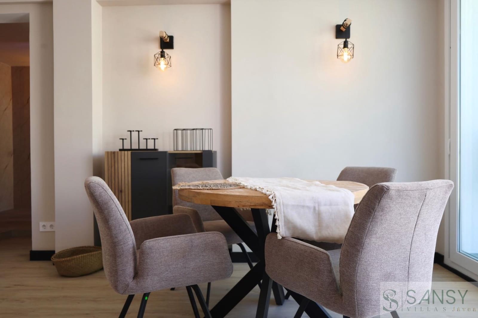 Apartamento de 2 habitaciones en Arenal en venta con garaje - 325.000 € (Ref: 9027776)