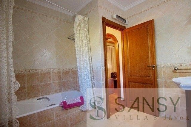 6 slaapkamer Finca/Landhuis te koop in Jalon / Xalo met zwembad garage - € 849.950 (Ref: 9027778)