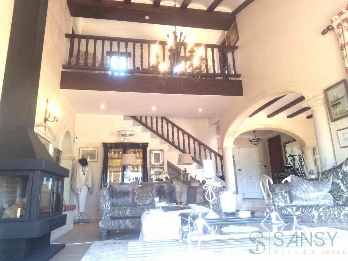 4 soveværelse Villa til salg i La Sella med swimmingpool - € 1.279.000 (Ref: 9027785)