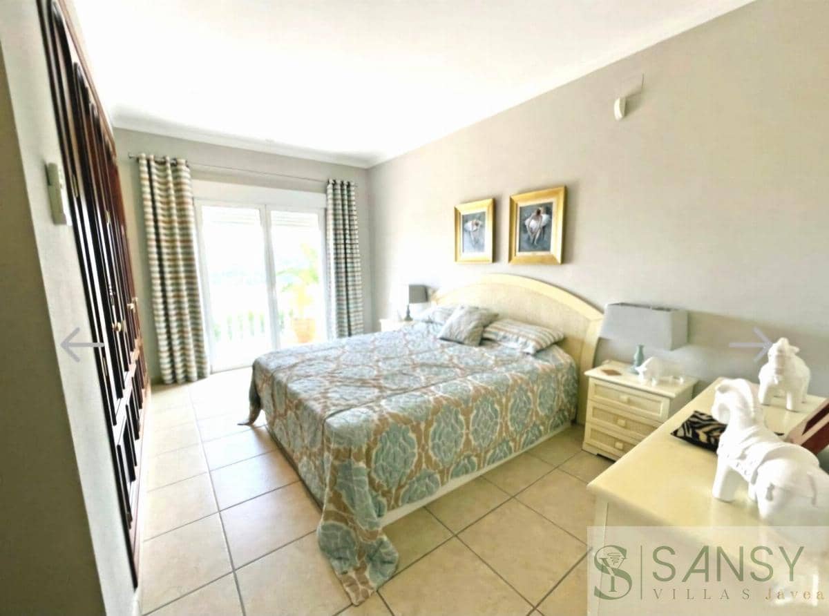 4 soveværelse Villa til salg i La Sella med swimmingpool - € 1.279.000 (Ref: 9027785)