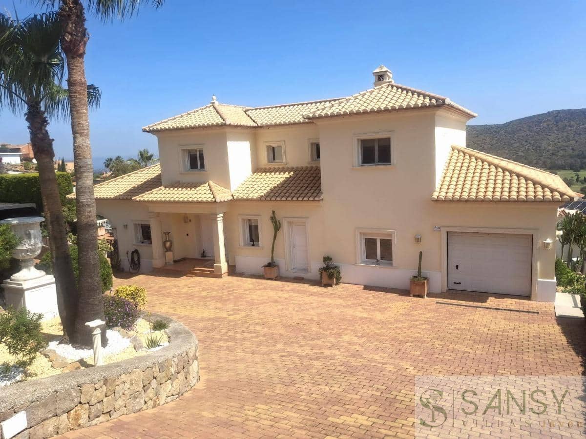 4 soveværelse Villa til salg i La Sella med swimmingpool - € 1.279.000 (Ref: 9027785)