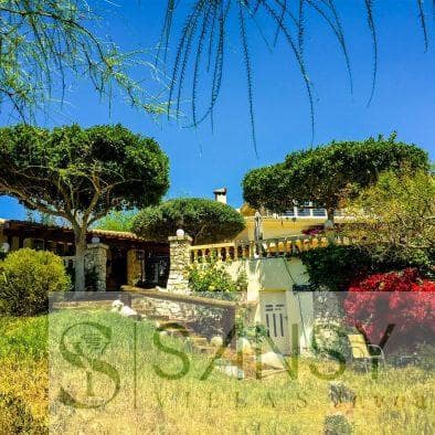 4 soverom Villa til salgs i Pueblo, Calpe / Calp med svømmebasseng garasje - € 2 500 000 (Ref: 9027828)