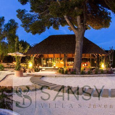 4 soverom Villa til salgs i Pueblo, Calpe / Calp med svømmebasseng garasje - € 2 500 000 (Ref: 9027828)