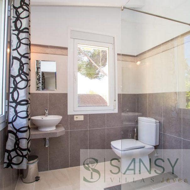 4 soverom Villa til salgs i Calpe / Calp med svømmebasseng garasje - € 2 500 000 (Ref: 9027828)