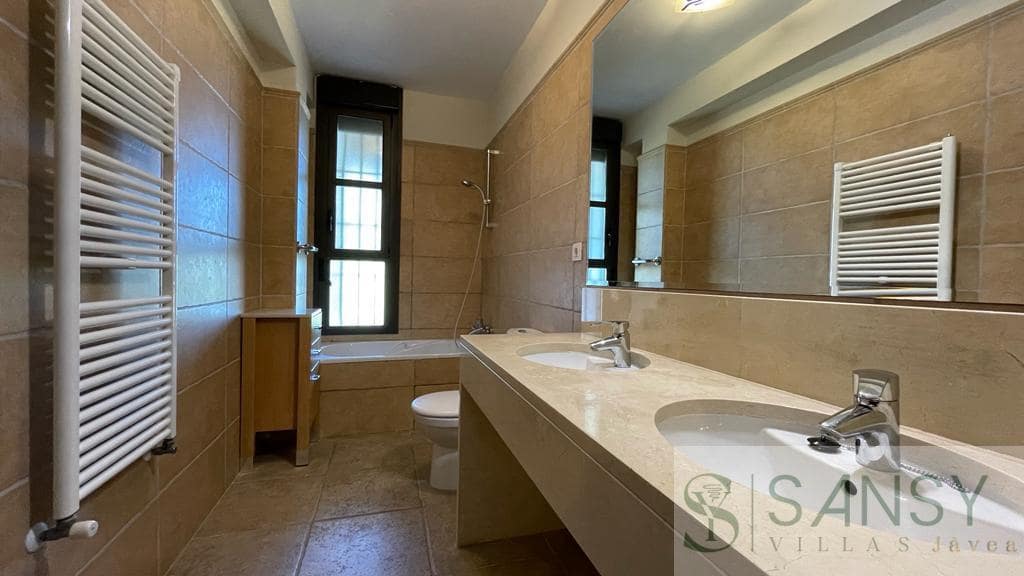 5 soveværelse Villa til salg i Javea / Xabia med swimmingpool garage - € 1.075.000 (Ref: 9027846)