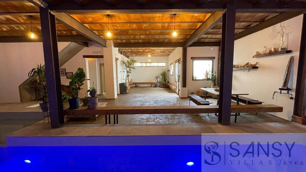5 soveværelse Villa til salg i Javea / Xabia med swimmingpool garage - € 1.075.000 (Ref: 9027846)