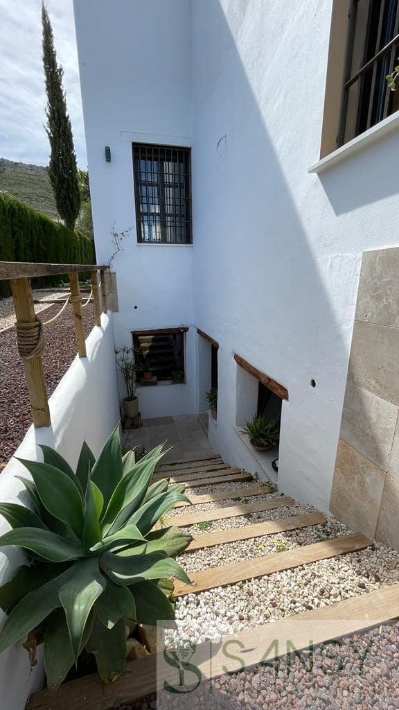 5 sovrum Villa till salu i Javea / Xabia med pool garage - 1 075 000 € (Ref: 9027846)