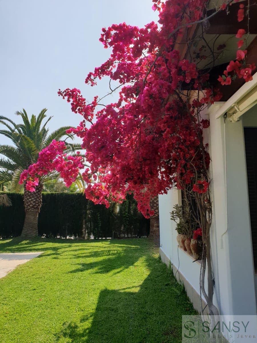 5 sovrum Villa till salu i Javea / Xabia med pool garage - 1 075 000 € (Ref: 9027846)