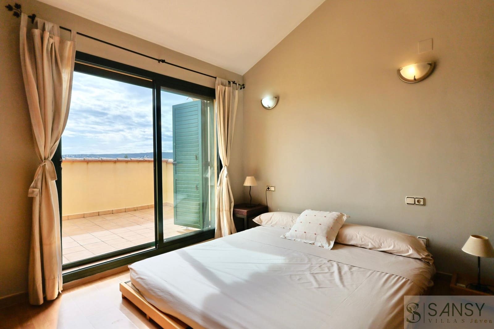 2 soveværelse Lejlighed til salg i Javea / Xabia med swimmingpool garage - € 435.000 (Ref: 9027935)