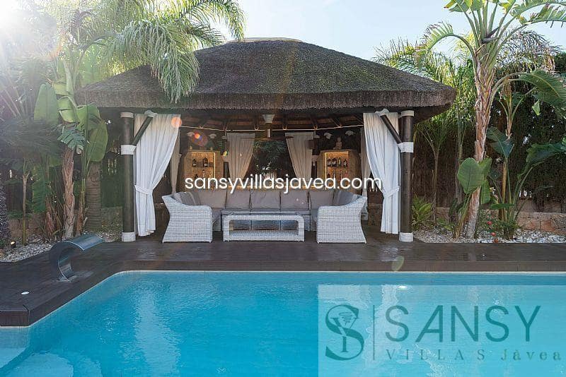 4 soverom Villa til salgs i Calpe / Calp med garasje - € 2 520 000 (Ref: 9027983)