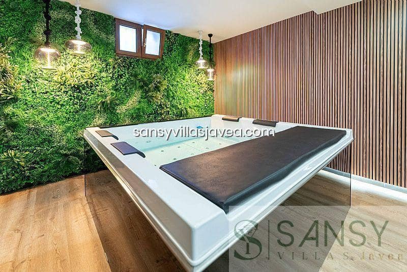 4 soverom Villa til salgs i Calpe / Calp med garasje - € 2 520 000 (Ref: 9027983)