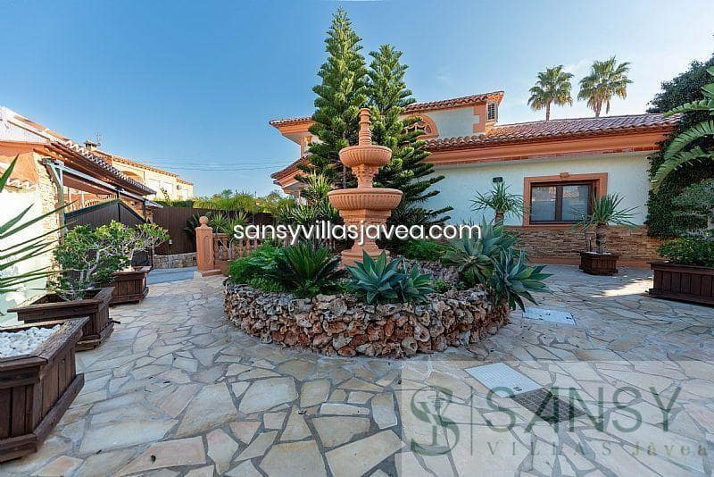 4 soverom Villa til salgs i Calpe / Calp med garasje - € 2 520 000 (Ref: 9027983)