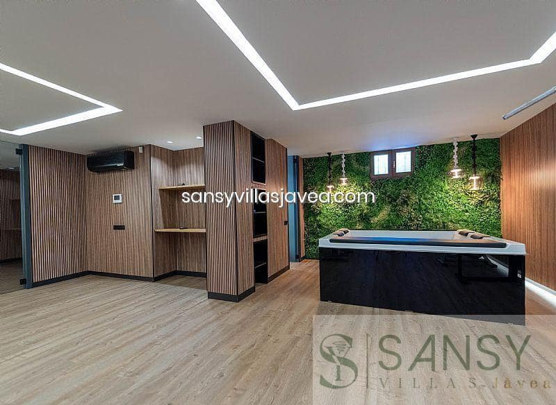 4 soverom Villa til salgs i Calpe / Calp med garasje - € 2 520 000 (Ref: 9027983)