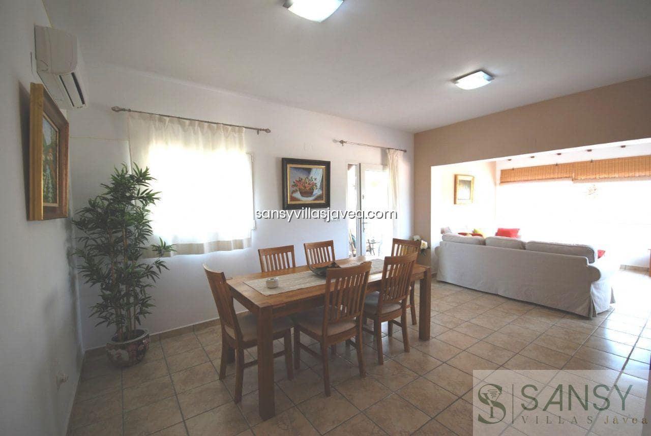 3 soveværelse Villa til leje i Javea / Xabia med swimmingpool garage - € 1.500 (Ref: 9028007)