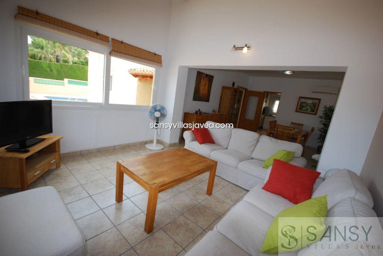 3 soveværelse Villa til leje i Javea / Xabia med swimmingpool garage - € 1.500 (Ref: 9028007)