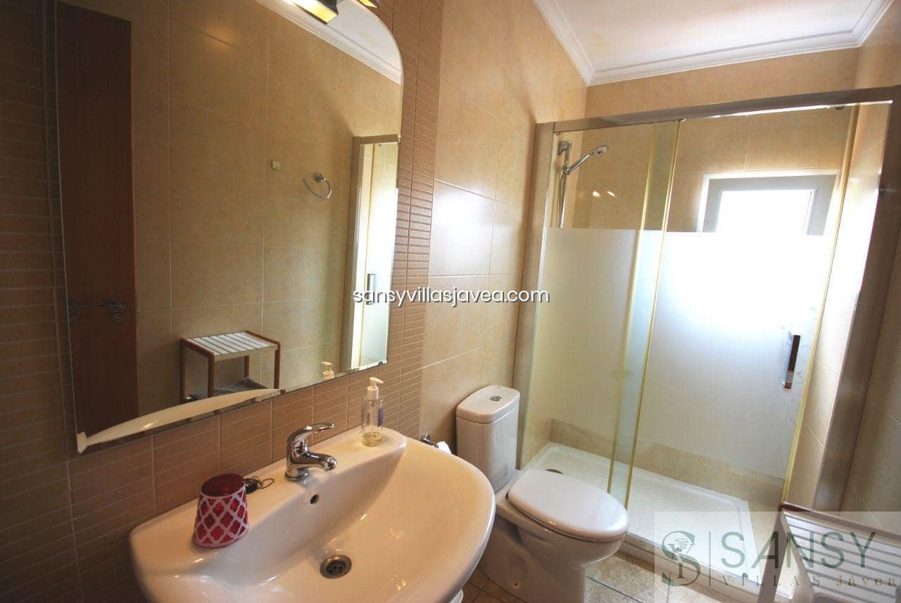 3 soveværelse Villa til leje i Javea / Xabia med swimmingpool garage - € 1.500 (Ref: 9028007)