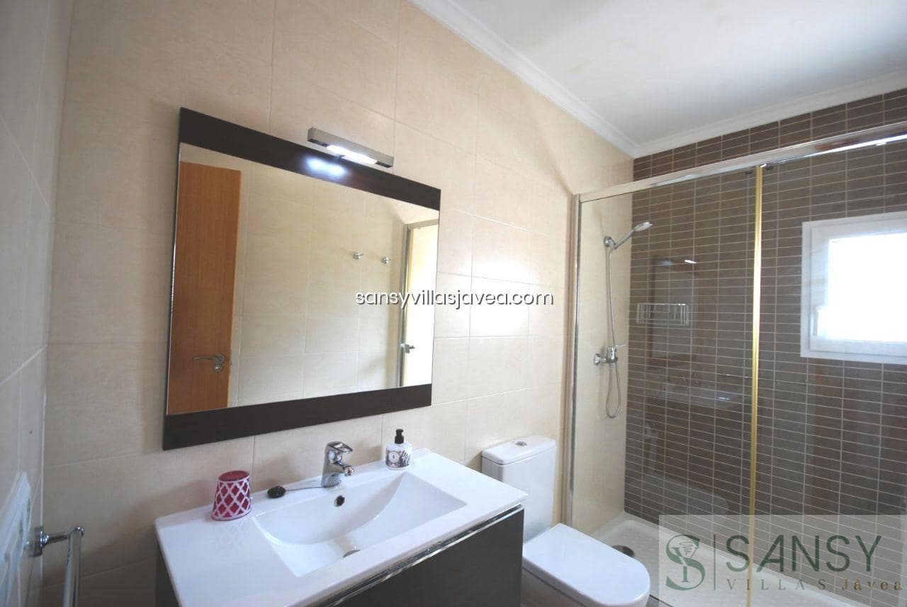 3 soveværelse Villa til leje i Javea / Xabia med swimmingpool garage - € 1.500 (Ref: 9028007)