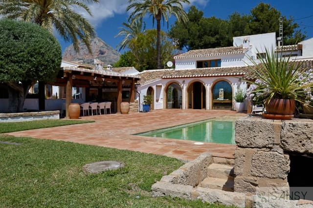 6 chambre Villa/Maison à vendre à Centro ciudad, Javea / Xàbia avec piscine garage - 1 395 000 € (Ref: 9028088)