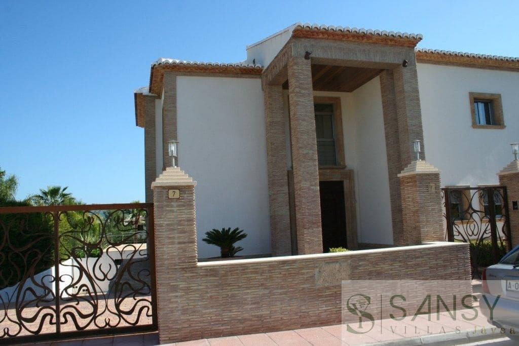 5 soverom Villa til salgs i Adsubia med svømmebasseng - € 1 215 000 (Ref: 9028122)