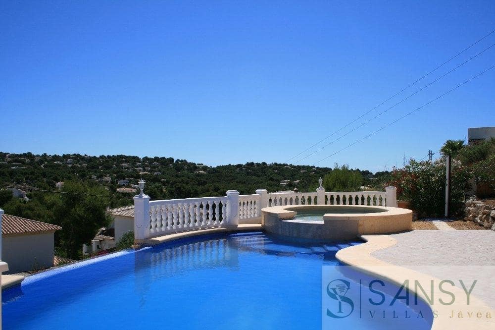 3 soverom Villa til salgs i Javea / Xabia med svømmebasseng garasje - € 595 000 (Ref: 9028123)