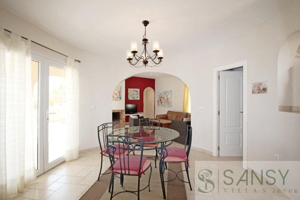 3 soverom Villa til salgs i Javea / Xabia med svømmebasseng garasje - € 595 000 (Ref: 9028123)