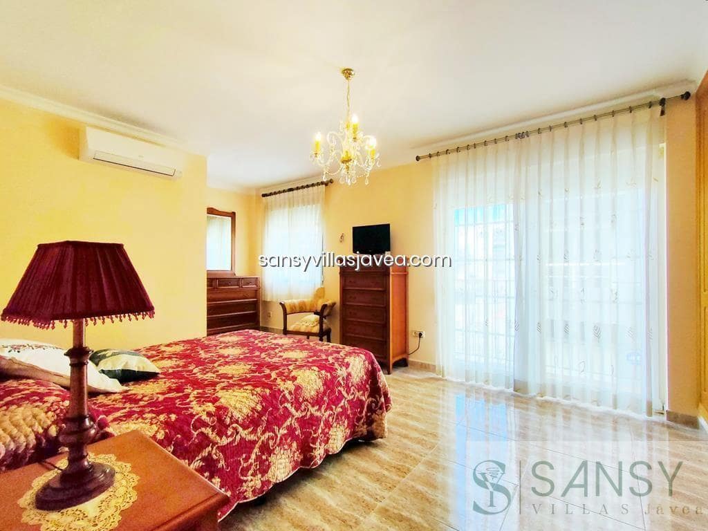 4 sypialnia Dom na sprzedaż w Denia z garażem - 397 000 € (Ref: 9028206)