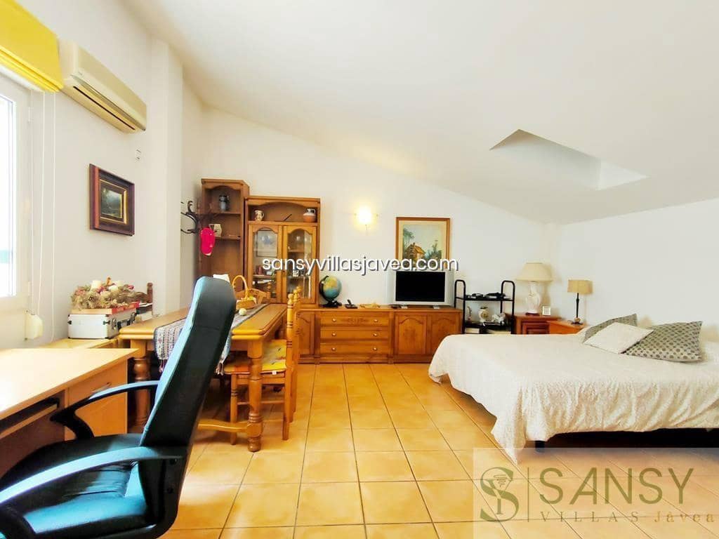 4 sypialnia Dom na sprzedaż w Denia z garażem - 397 000 € (Ref: 9028206)