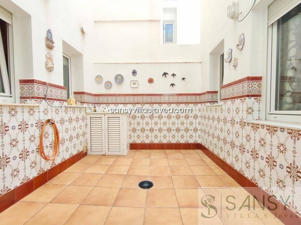 4 sypialnia Dom na sprzedaż w Denia z garażem - 397 000 € (Ref: 9028206)