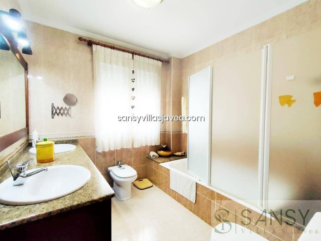 4 sypialnia Dom na sprzedaż w Denia z garażem - 397 000 € (Ref: 9028206)