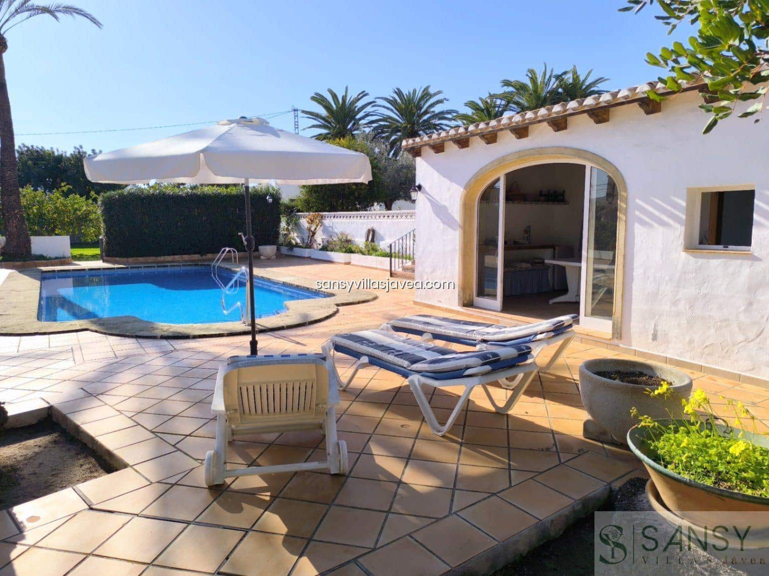 Chalet de 6 habitaciones en Javea / Xàbia en venta con garaje - 1.200.000 € (Ref: 9031633)