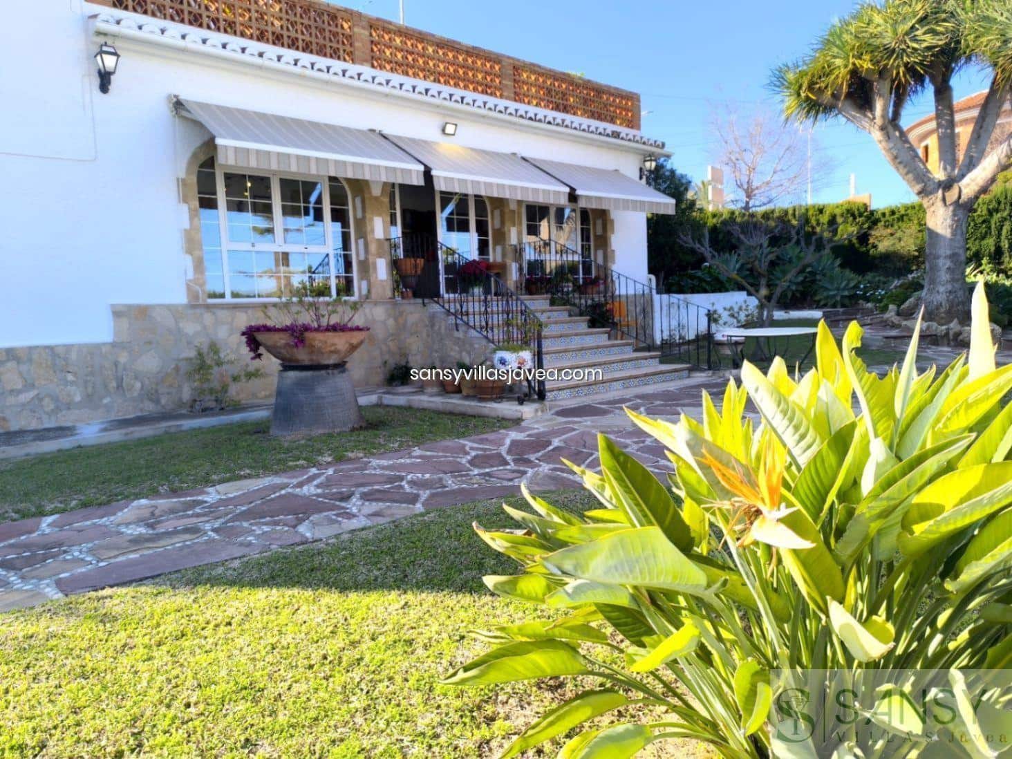 Chalet de 6 habitaciones en Javea / Xàbia en venta con garaje - 1.200.000 € (Ref: 9031633)
