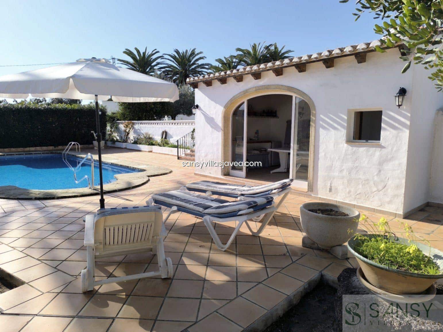 Chalet de 6 habitaciones en Javea / Xàbia en venta con garaje - 1.200.000 € (Ref: 9031633)