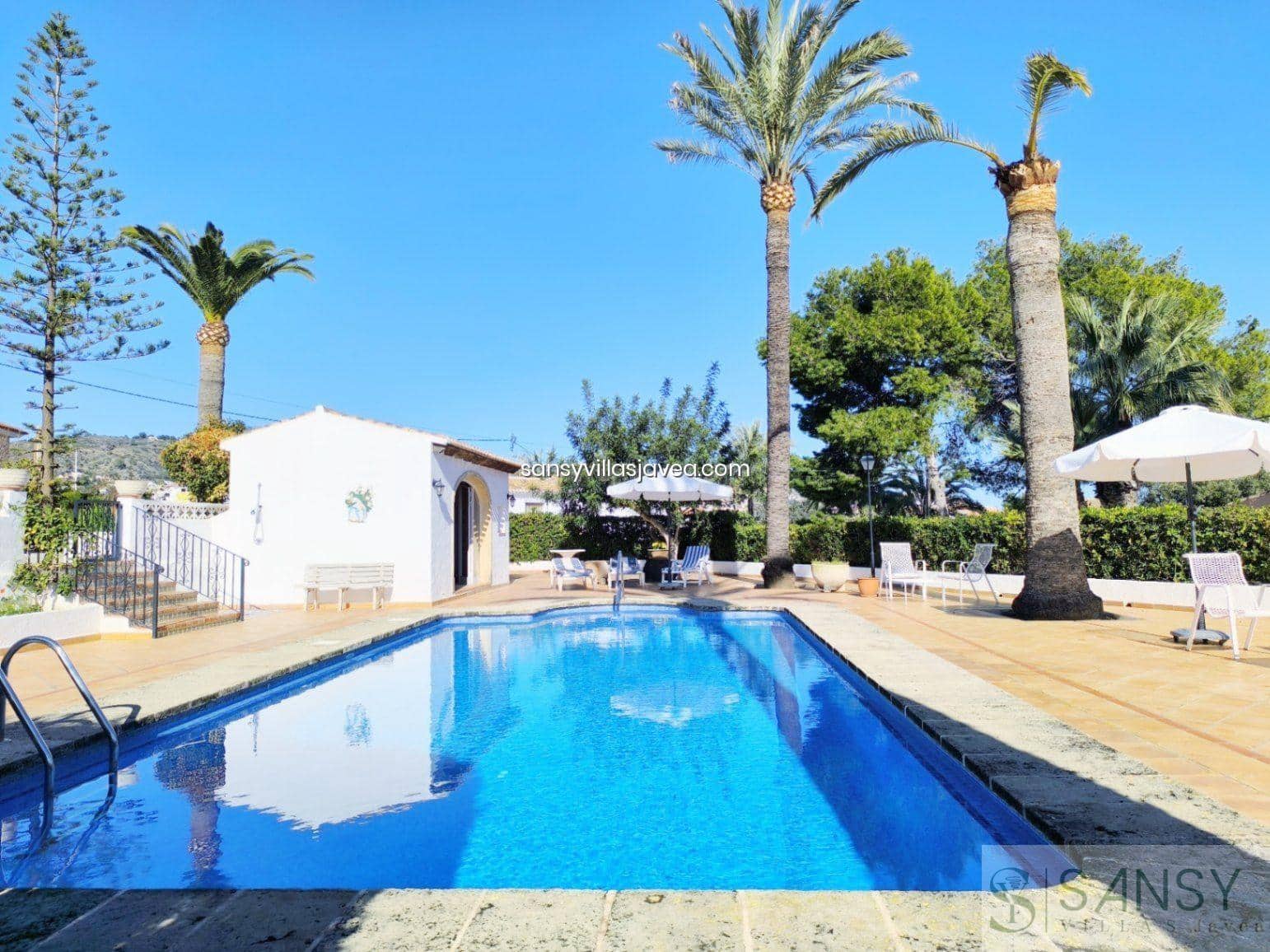 Chalet de 6 habitaciones en Javea / Xàbia en venta con garaje - 1.200.000 € (Ref: 9031633)