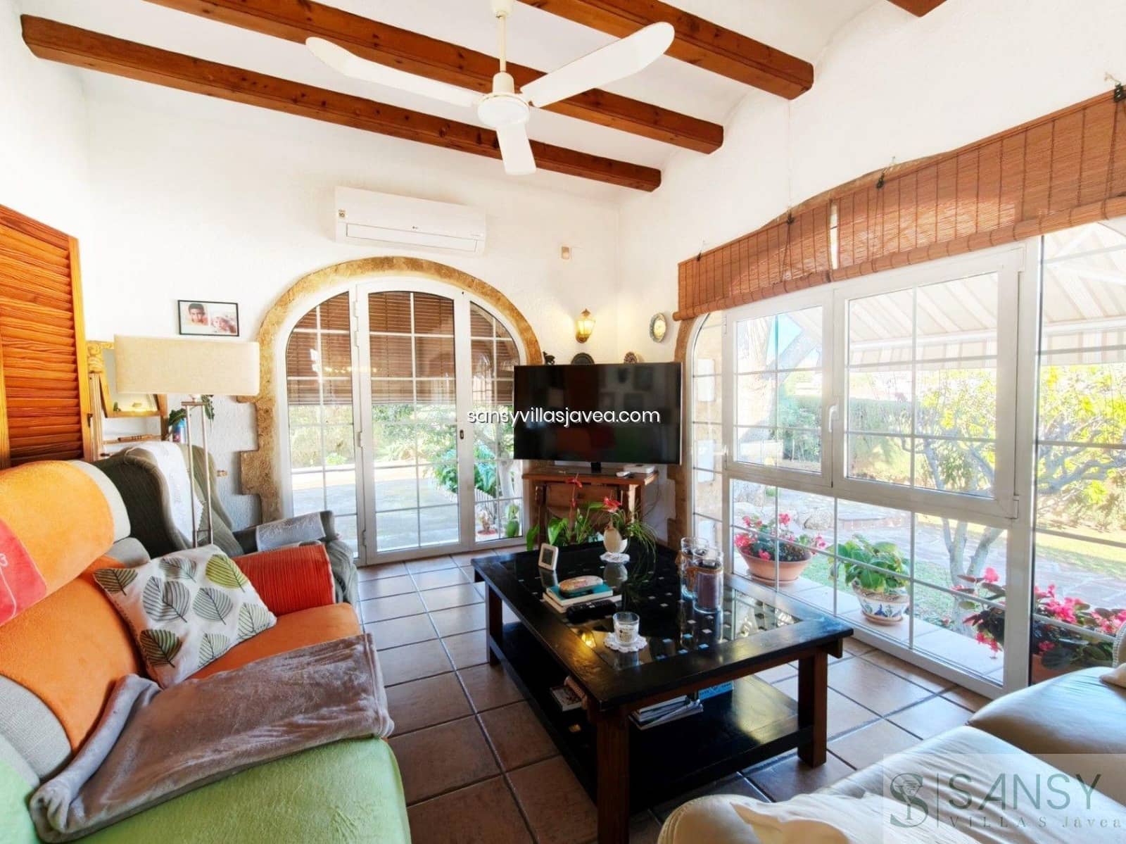 Chalet de 6 habitaciones en Javea / Xàbia en venta con garaje - 1.200.000 € (Ref: 9031633)