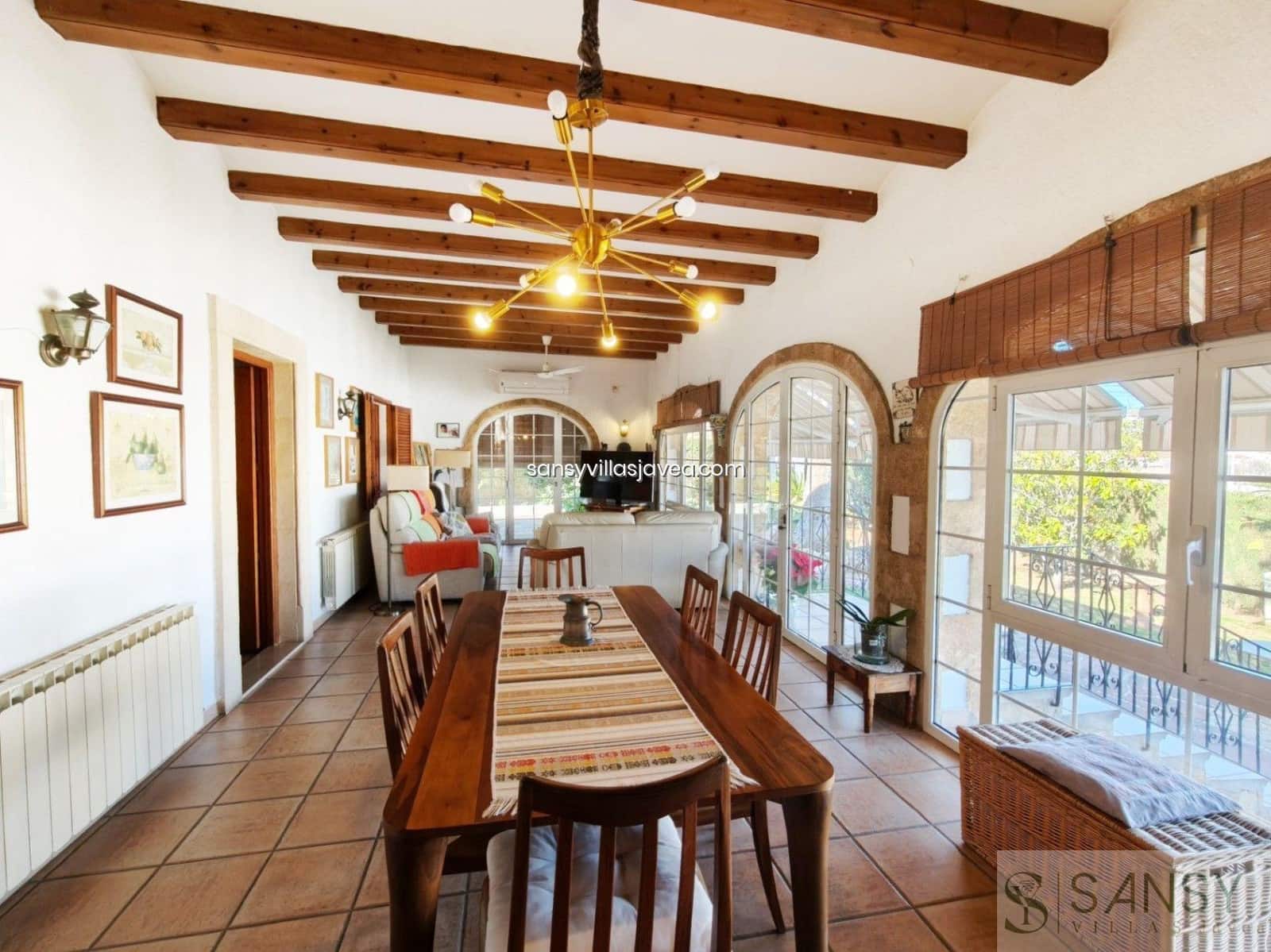 Chalet de 6 habitaciones en Javea / Xàbia en venta con garaje - 1.200.000 € (Ref: 9031633)