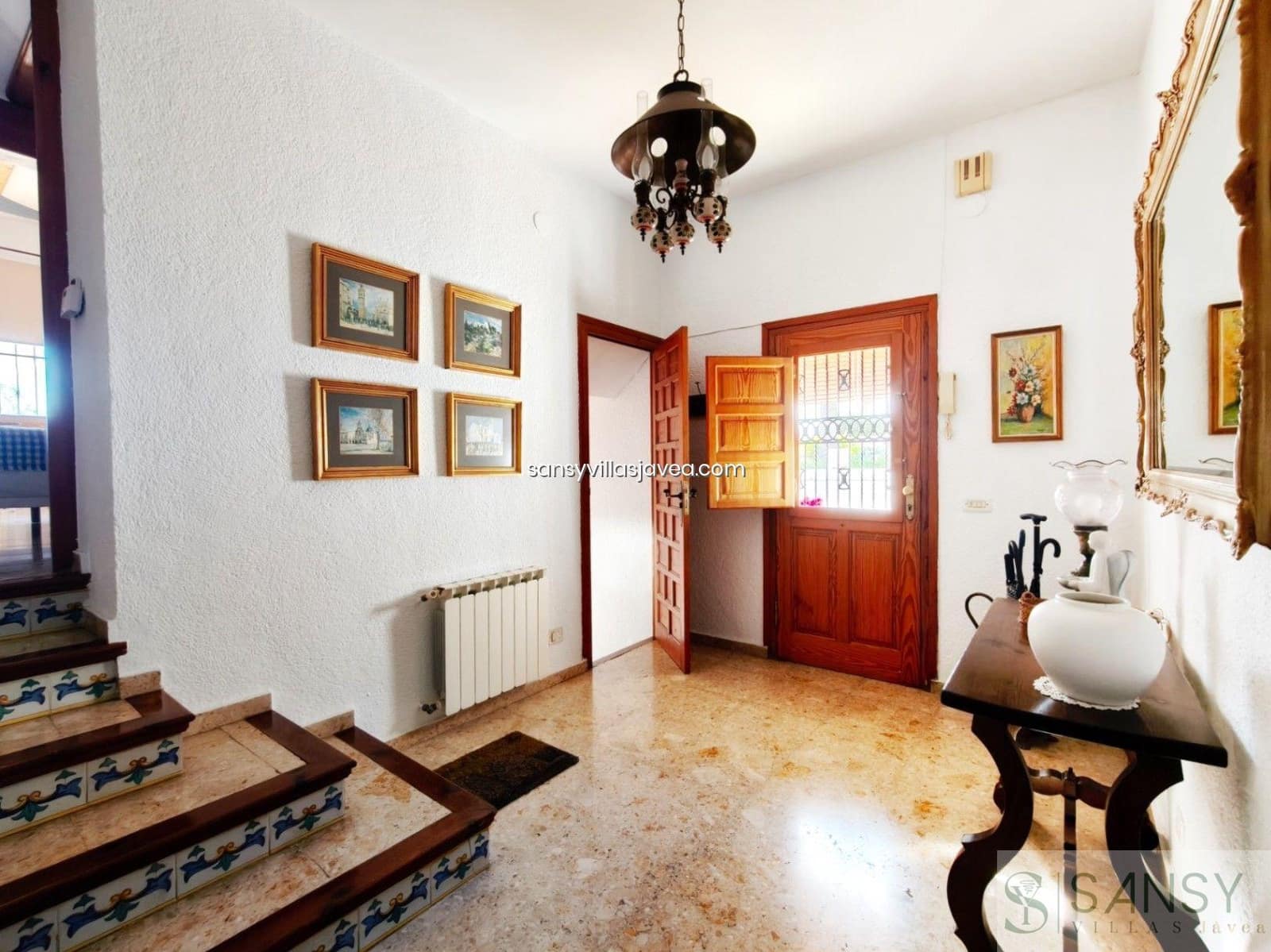 Chalet de 6 habitaciones en Javea / Xàbia en venta con garaje - 1.200.000 € (Ref: 9031633)