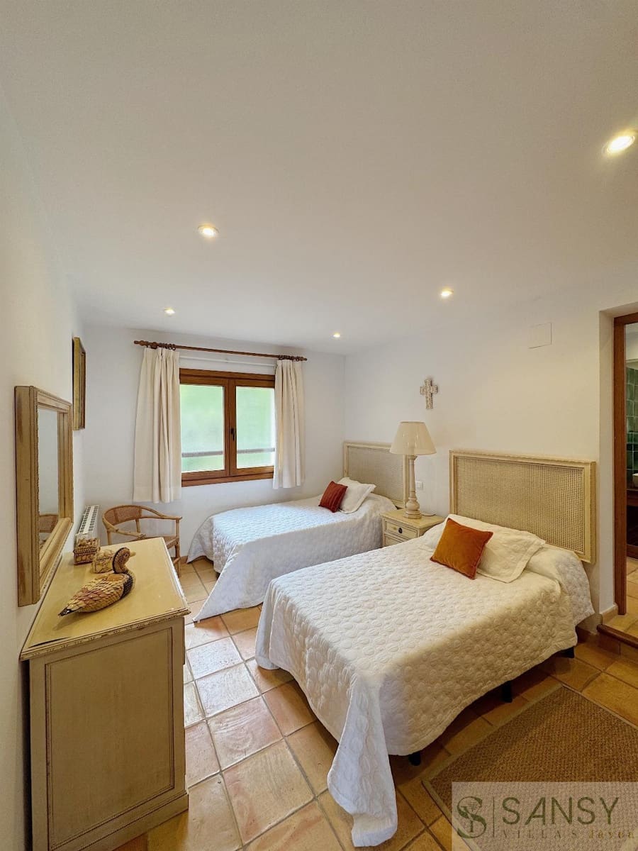 6 soveværelse Villa til salg i Javea / Xabia med swimmingpool garage - € 1.390.000 (Ref: 9034240)