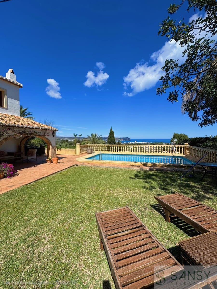 6 soveværelse Villa til salg i Javea / Xabia med swimmingpool garage - € 1.390.000 (Ref: 9034240)