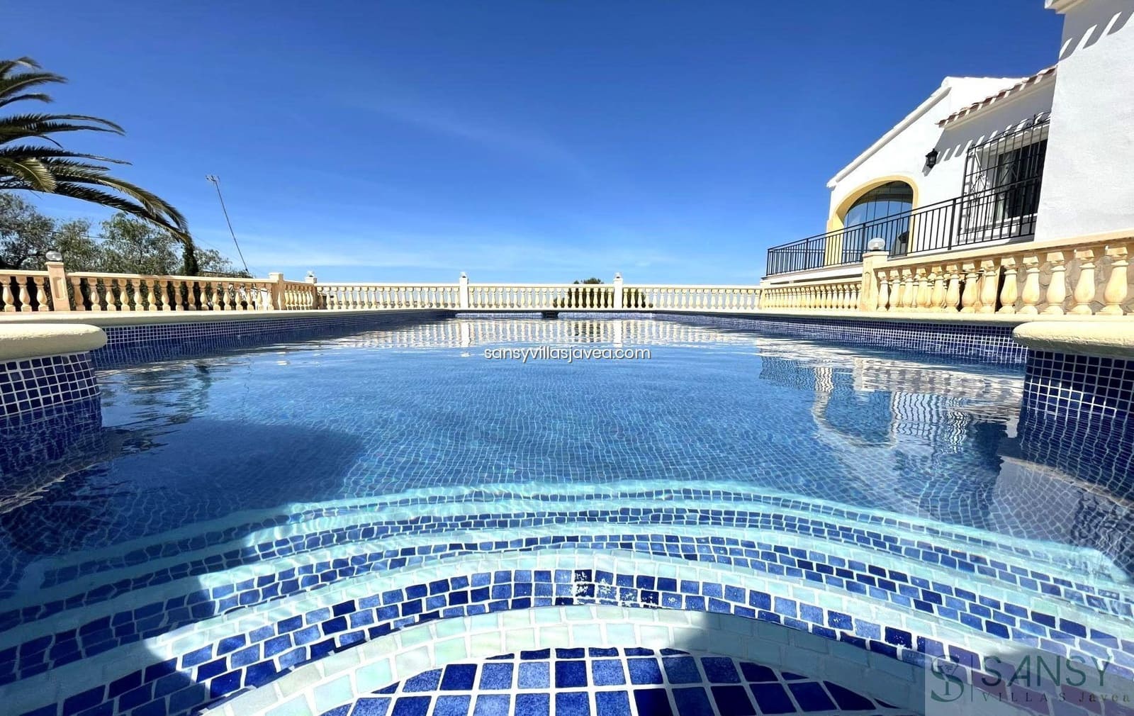 5 bedroom Villa for sale in Javea / Xabia with garage - € 1,150,000 (Ref: 9036452)